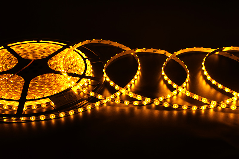 Diffuse Reflection lens Yellow LED Strip Light Lighting Effect